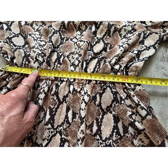 SHEIN animal print knee length/below the knee dress size M - Picture 8 of 12